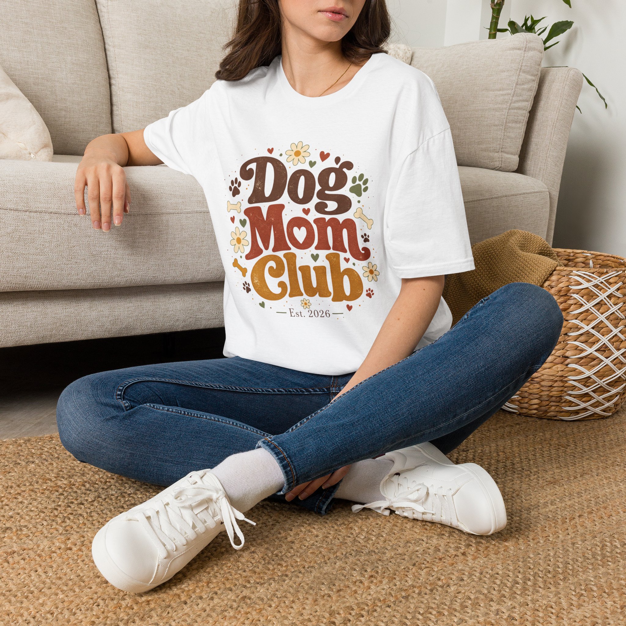 Dog Mom Club Unisex Softstyle T-Shirt - Retro Dog Lover Graphic Tee